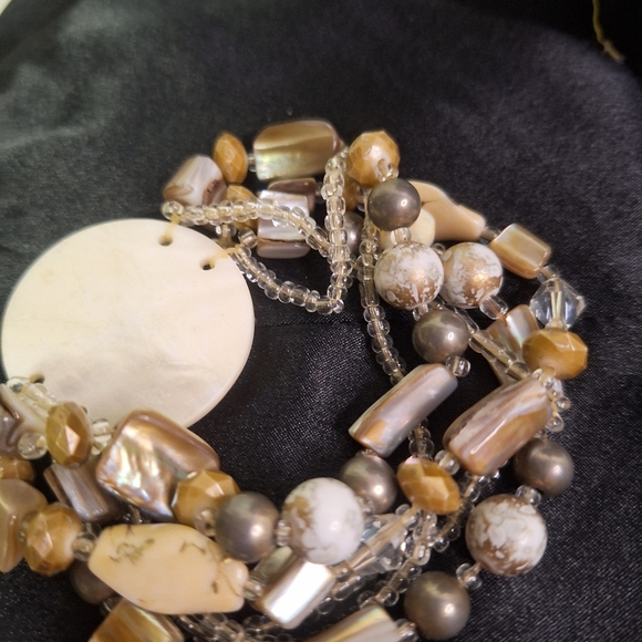 One Quartz Mother of Pearl Watch & One Bracelet W/Abalone & Beads - Picture 8 of 9